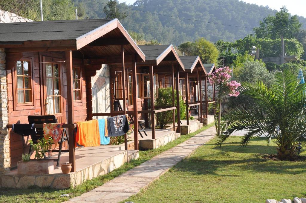 Onur Motel Фаралия Екстериор снимка