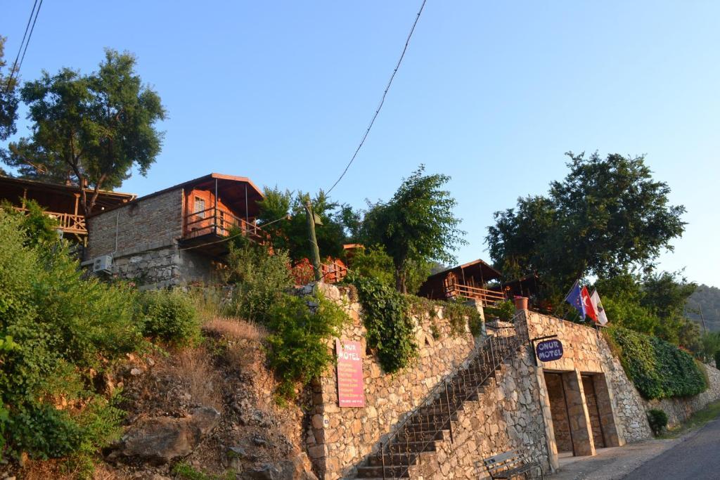 Onur Motel Фаралия Екстериор снимка